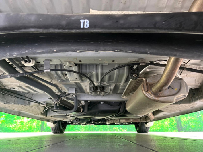 2018 Honda N-BOX DBA-JF3 (UW-6a2631fdc9b46)[9]