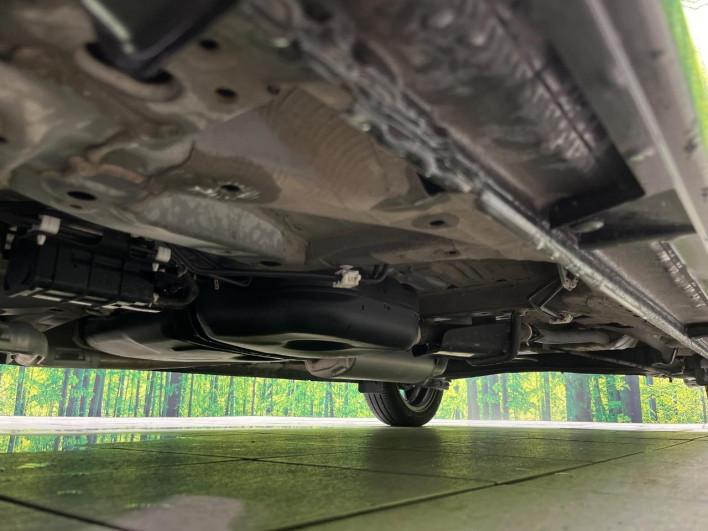 2019 Honda N-BOX CUSTOM DBA-JF3 (UW-6a2631feceb2c)[18]