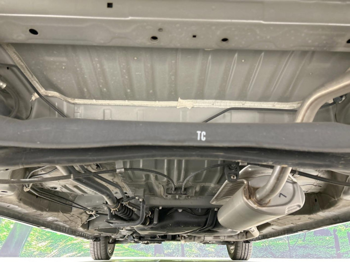2021 Honda N-BOX CUSTOM 6BA-JF3 (UW-6a2631ffb16f7)[27]