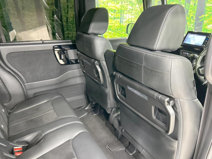 2021 Honda N-BOX CUSTOM 6BA-JF3 (UW-6a2631ffb16f7)[23]