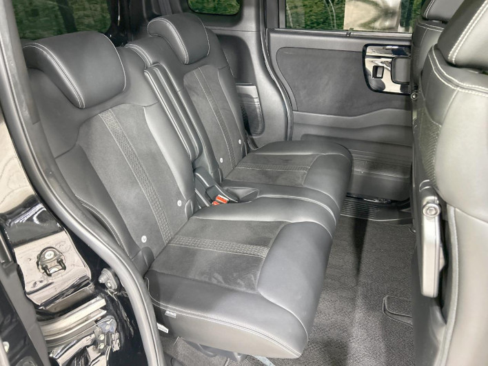 2021 Honda N-BOX CUSTOM 6BA-JF3 (UW-6a2631ffb16f7)[22]