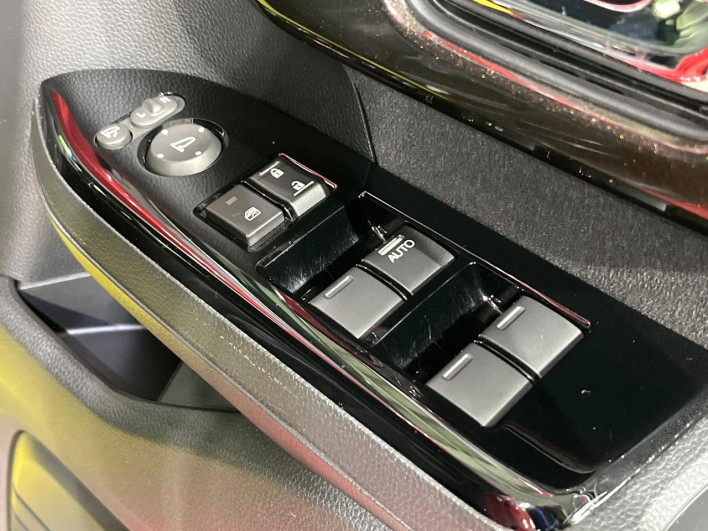 2023 Honda N-BOX CUSTOM 6BA-JF4 (UW-6a26320512b47)[4]