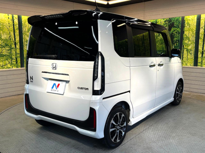 2023 Honda N-BOX CUSTOM 6BA-JF5 (UW-6a2632054a52d)[10]