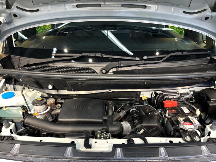 2023 Honda N-BOX CUSTOM 6BA-JF5 (UW-6a2632054a52d)[4]