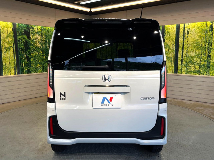 2023 Honda N-BOX CUSTOM 6BA-JF5 (UW-6a2632054a52d)[16]