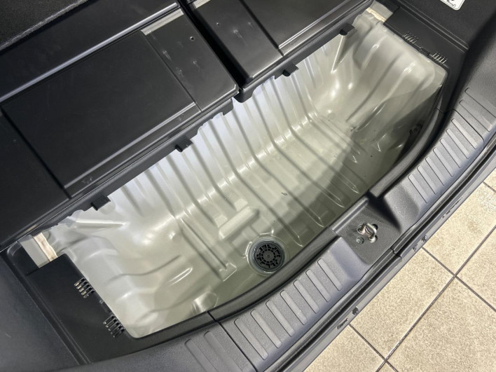 2023 Honda N-BOX CUSTOM 6BA-JF5 (UW-6a263205a01f2)[28]