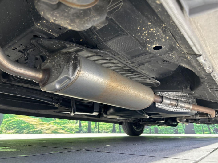 2023 Honda N-BOX CUSTOM 6BA-JF5 (UW-6a263205a01f2)[24]