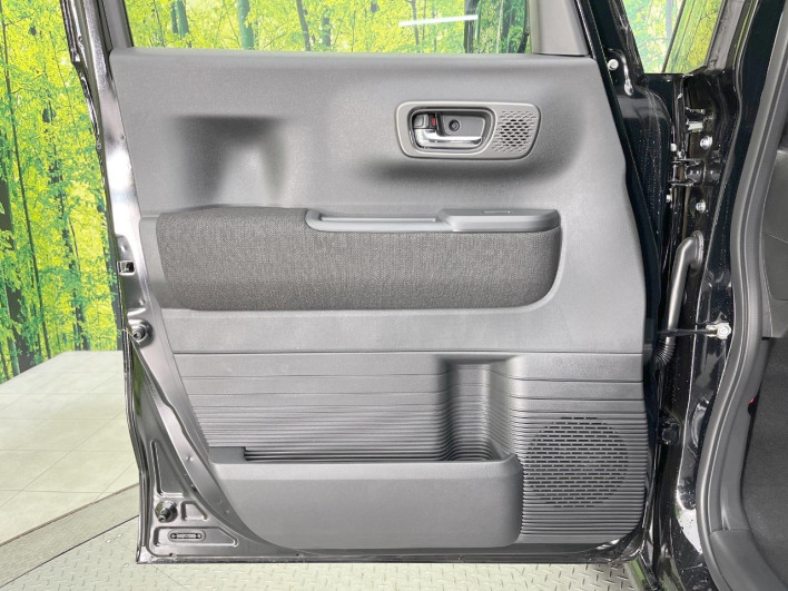 2026 Honda N-BOX CUSTOM 6BA-JF5 (UW-6a263209dea1c)[26]