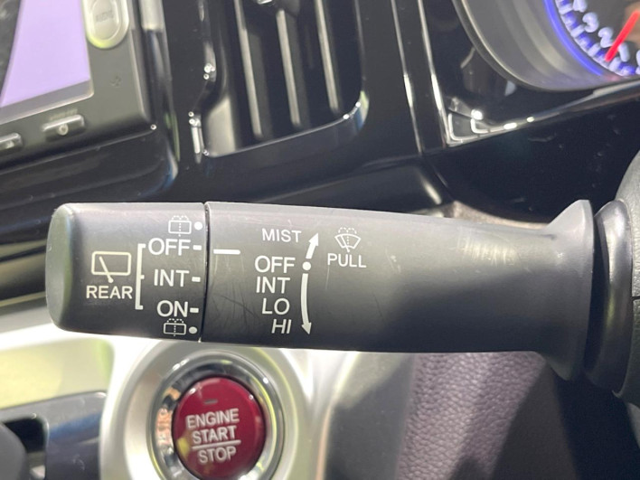 2014 Honda N-WGN Custom DBA-JH1 (UW-6a26321365d8e)[16]