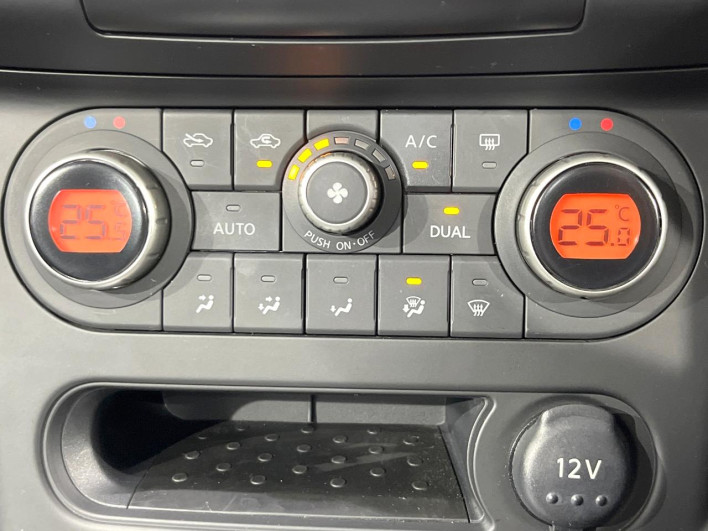 2013 Nissan Dualis DBA-KNJ10 (UW-6a263225a6ca5)[22]