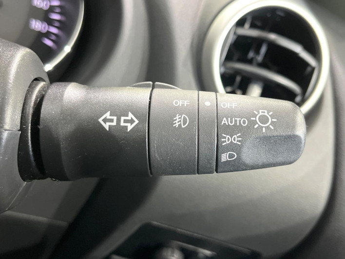 2013 Nissan Dualis DBA-KNJ10 (UW-6a263225a6ca5)[24]