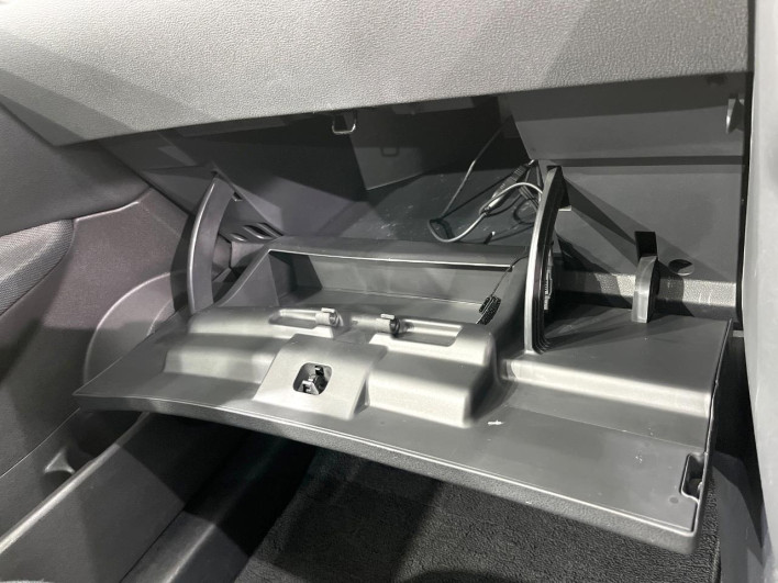 2013 Nissan Dualis DBA-KNJ10 (UW-6a263225a6ca5)[16]