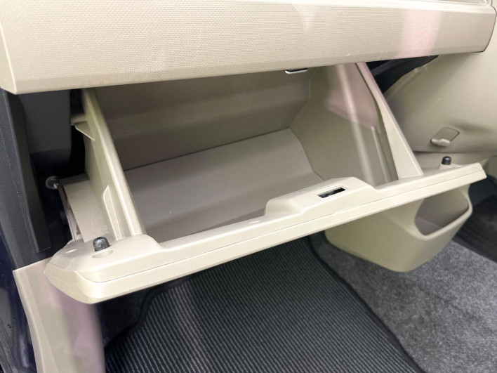 2013 Daihatsu Move DBA-LA100S (UW-6a26322be6099)[10]