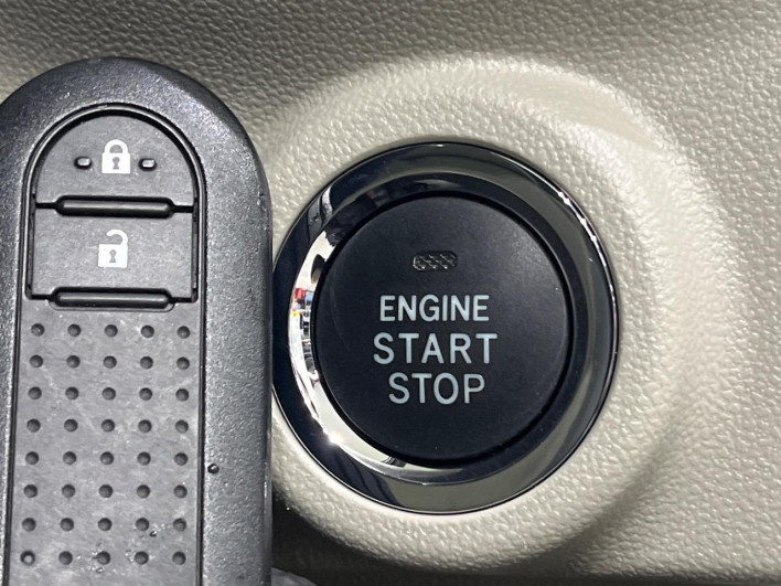 2016 Daihatsu Cast DBA-LA250S (UW-6a26322ed54c1)[19]
