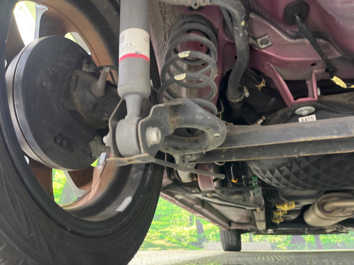 2016 Daihatsu Cast DBA-LA250S (UW-6a26322ed54c1)[11]