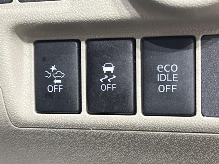 2016 Daihatsu Cast DBA-LA250S (UW-6a26322ed54c1)[17]