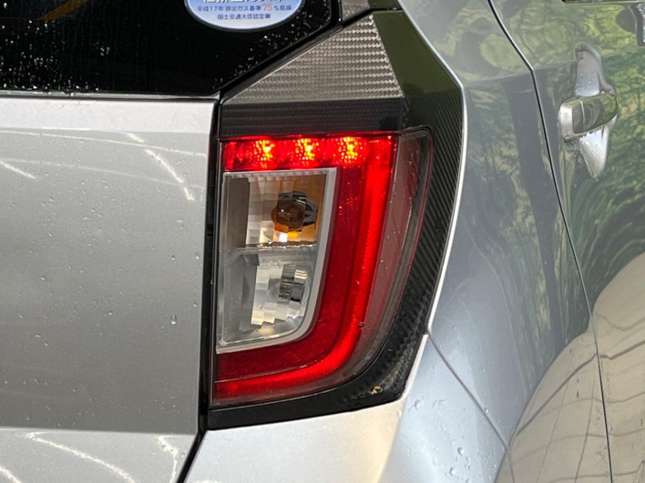 2017 Toyota Pixis Epoch DBA-LA350A (UW-6a263231a1c1c)[26]