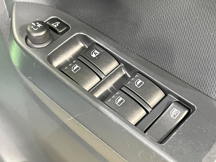 2019 Daihatsu Mirai Ease 5BA-LA360S (UW-6a26323534293)[4]