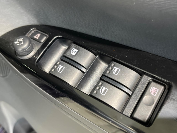 2014 Daihatsu Tanto DBA-LA600S (UW-6a263237e60e8)[24]
