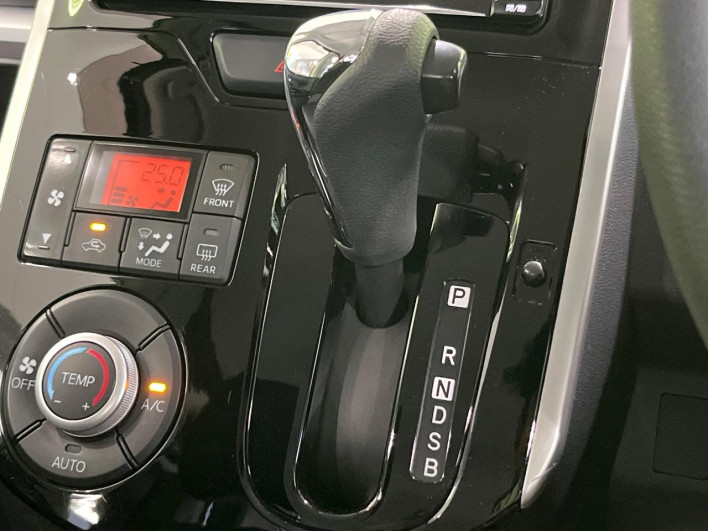 2014 Daihatsu Tanto DBA-LA600S (UW-6a263237e60e8)[13]