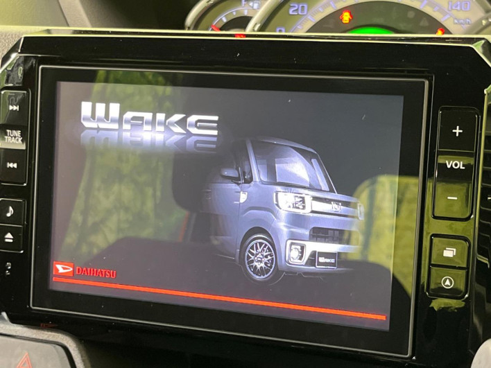 2017 Daihatsu Wake DBA-LA700S (UW-6a263243e6dbb)[16]