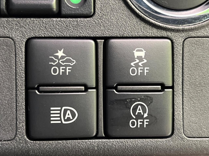 2017 Daihatsu Wake DBA-LA700S (UW-6a263243e6dbb)[9]