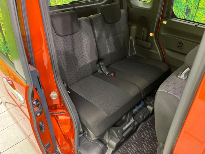 2017 Daihatsu Wake DBA-LA700S (UW-6a263243e6dbb)[29]