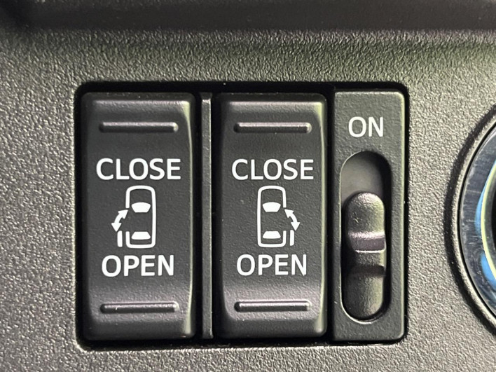 2017 Daihatsu Wake DBA-LA700S (UW-6a263243e6dbb)[8]