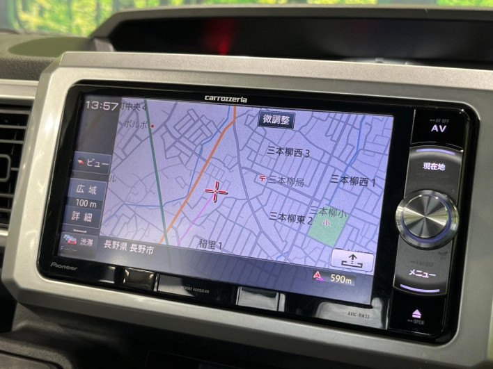 2015 Daihatsu Wake DBA-LA710S (UW-6a26324449146)[8]