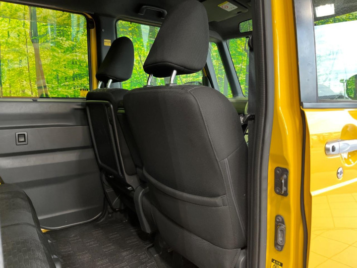 2015 Daihatsu Wake DBA-LA710S (UW-6a26324449146)[28]