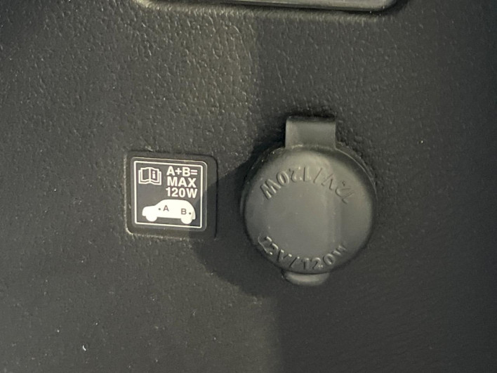 2018 Mitsubishi Delica D:2 DAA-MB46S (UW-6a263263e545b)[21]