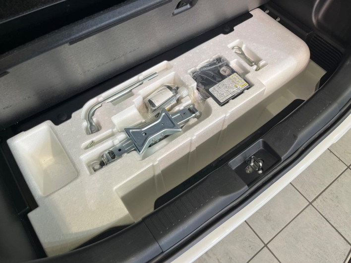 2018 Mitsubishi Delica D:2 DAA-MB46S (UW-6a263263e545b)[20]