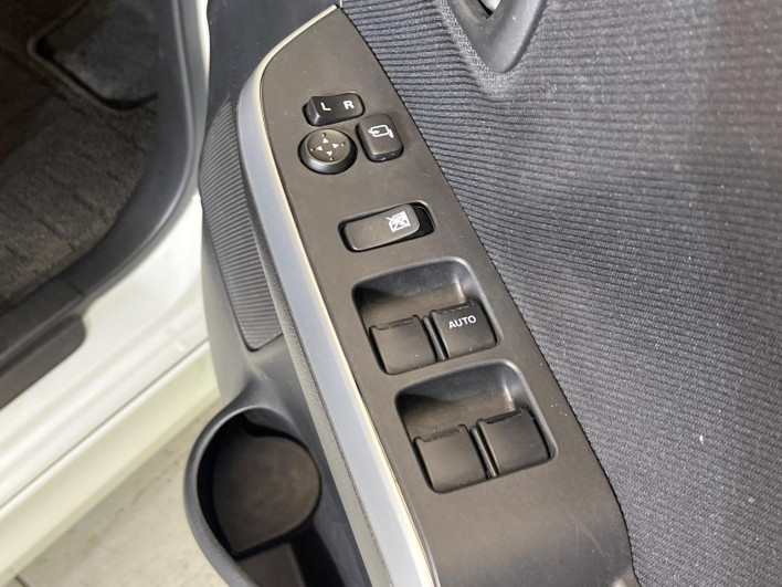 2018 Mitsubishi Delica D:2 DAA-MB46S (UW-6a263263e545b)[25]