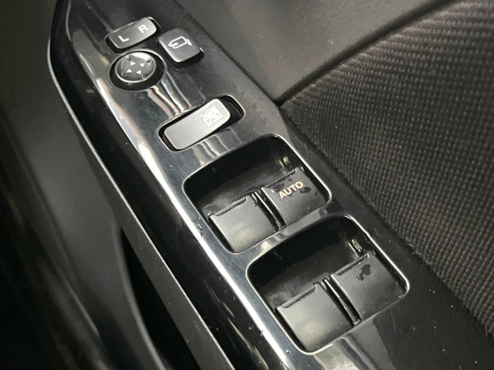 2014 Suzuki Wagon R Stingray DBA-MH34S (UW-6a263267da355)[20]