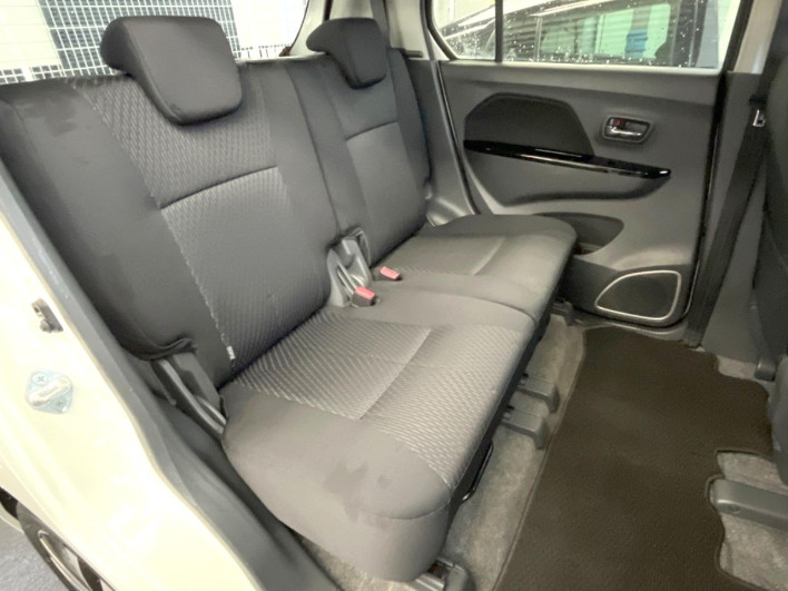 2014 Suzuki Wagon R Stingray DBA-MH34S (UW-6a263267da355)[15]