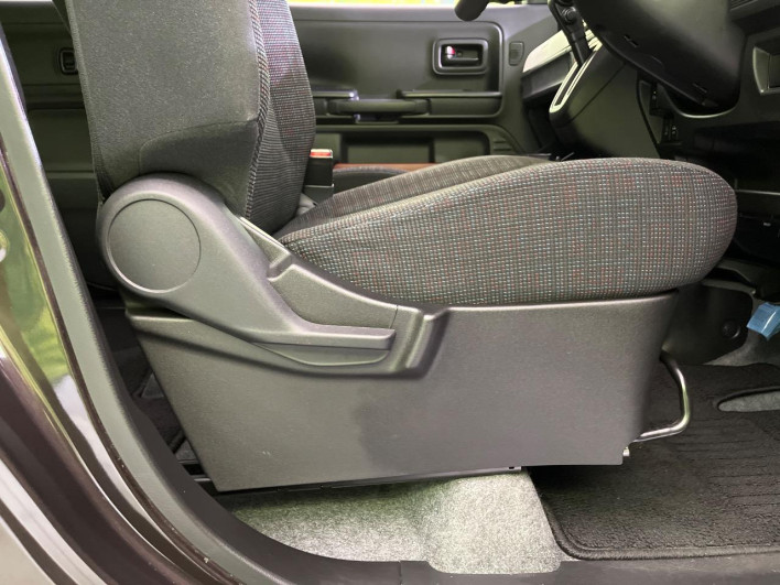 2019 Suzuki Spacia DAA-MK53S (UW-6a26327041dc9)[18]