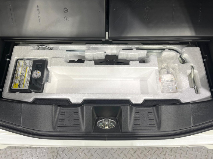 2021 Suzuki Spacia Custom 5AA-MK53S (UW-6a2632747bca4)[15]