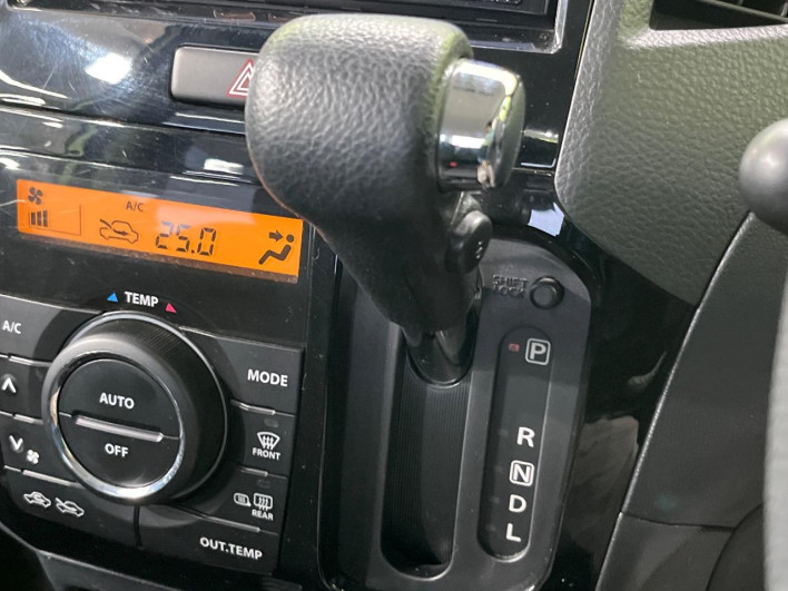 2011 Nissan Roox CBA-ML21S (UW-6a263279bd849)[10]