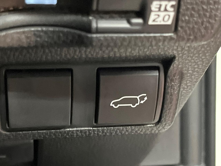 2023 Toyota Corolla Cross 4BA-MXGA10 (UW-6a26329220c4a)[29]