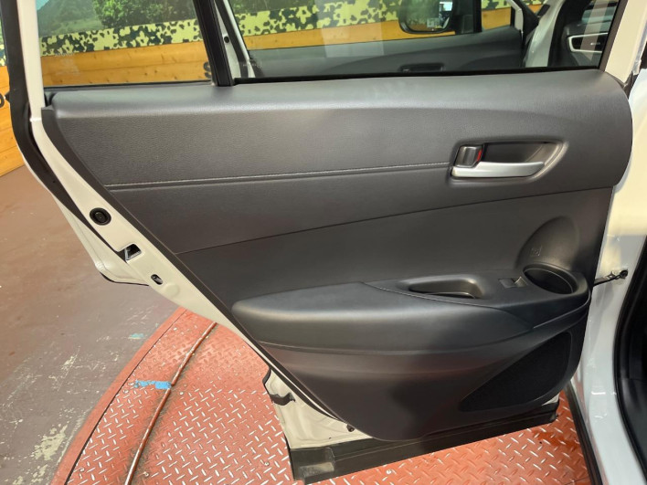 2023 Toyota Corolla Cross 4BA-MXGA10 (UW-6a26329220c4a)[15]