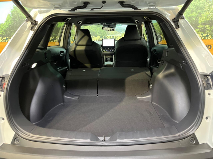 2023 Toyota Corolla Cross 4BA-MXGA10 (UW-6a26329220c4a)[11]