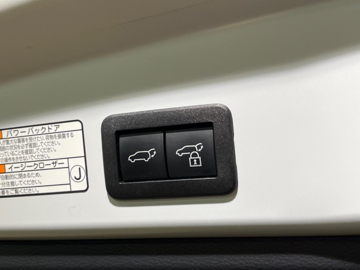 2023 Toyota Corolla Cross 4BA-MXGA10 (UW-6a26329220c4a)[12]