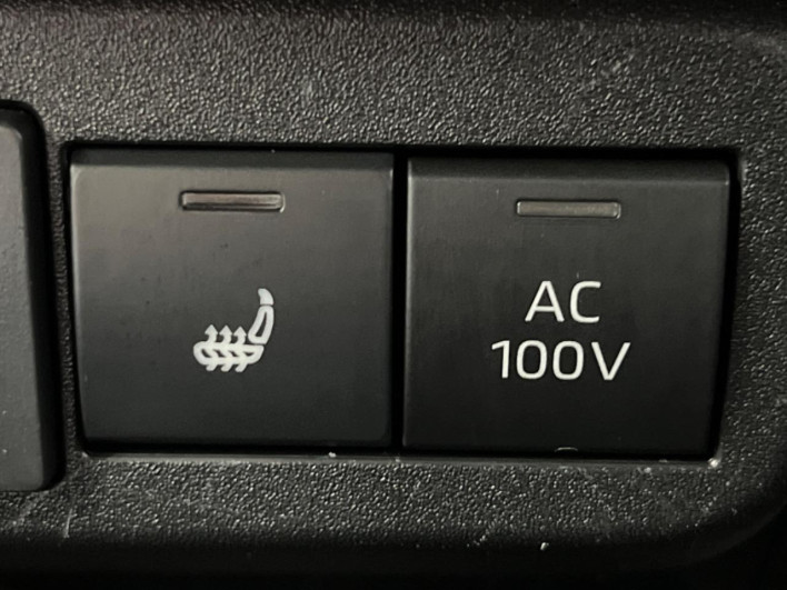 2023 Toyota Sienta 6AA-MXPL10G (UW-6a26329f25e53)[28]