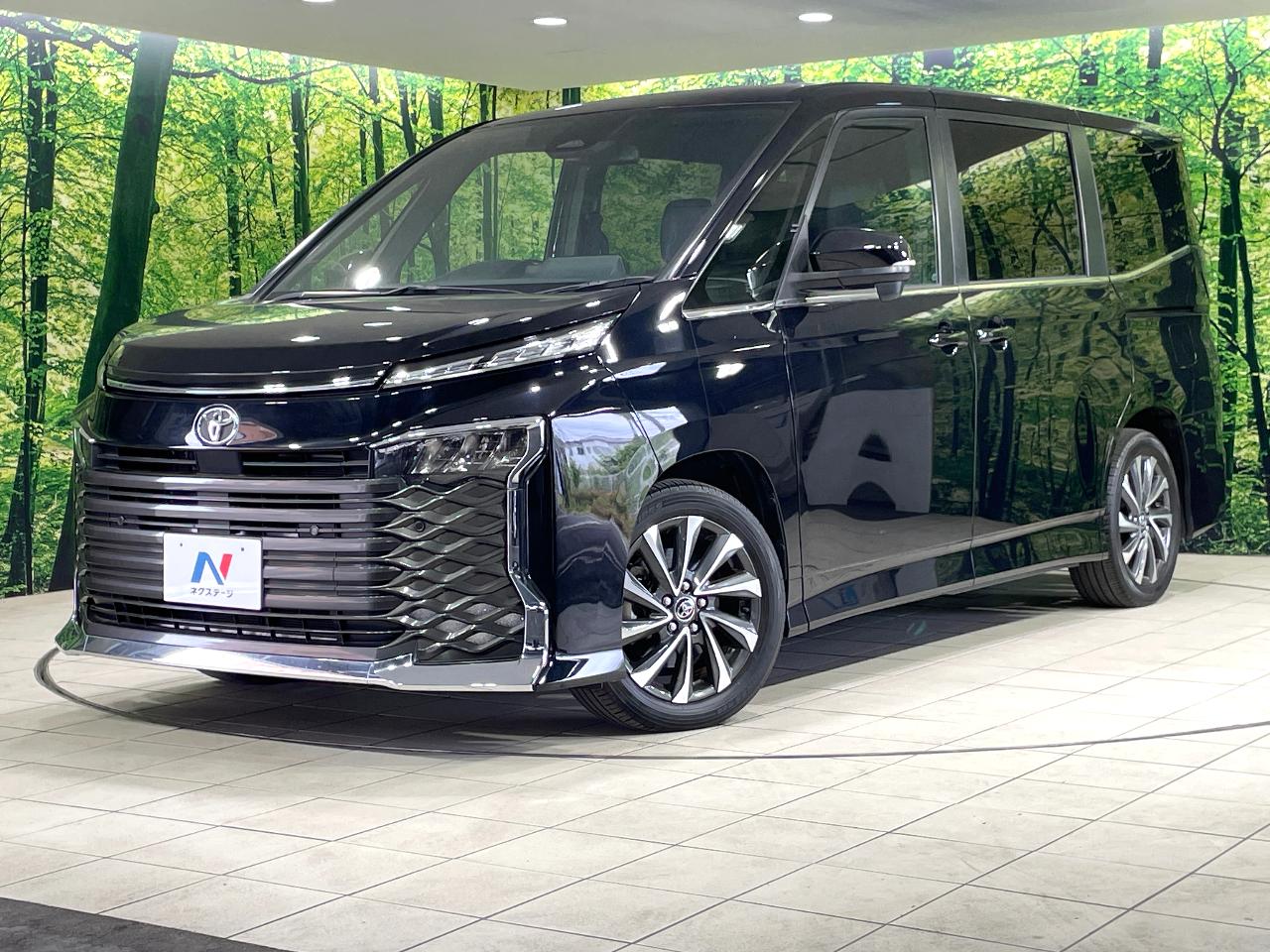 2022 Toyota Voxy 6BA-MZRA90W