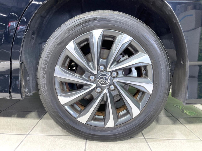 2022 Toyota Voxy 6BA-MZRA90W (UW-6a2632ad9fcd9)[5]