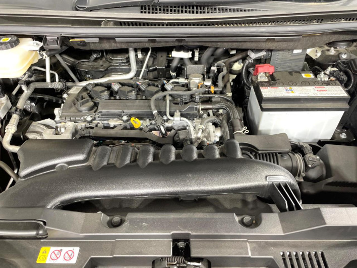 2022 Toyota Voxy 6BA-MZRA90W (UW-6a2632ad9fcd9)[4]