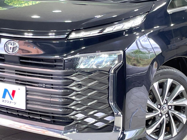 2022 Toyota Voxy 6BA-MZRA90W (UW-6a2632ad9fcd9)[8]