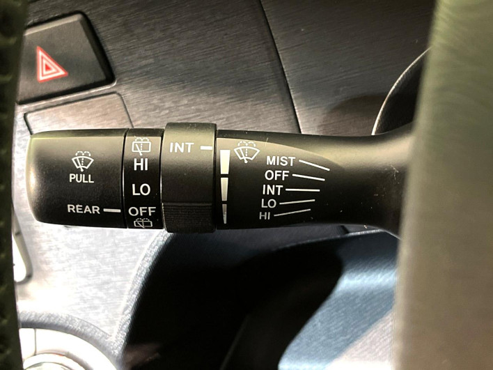 2012 Toyota Aqua DAA-NHP10 (UW-6a2632b560d7b)[24]