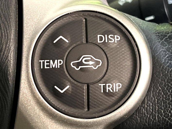 2012 Toyota Aqua DAA-NHP10 (UW-6a2632b560d7b)[23]
