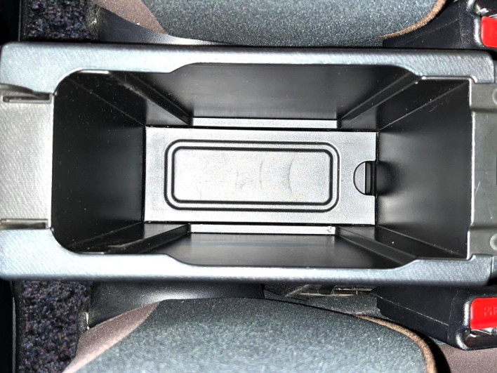 2012 Toyota Aqua DAA-NHP10 (UW-6a2632b560d7b)[20]